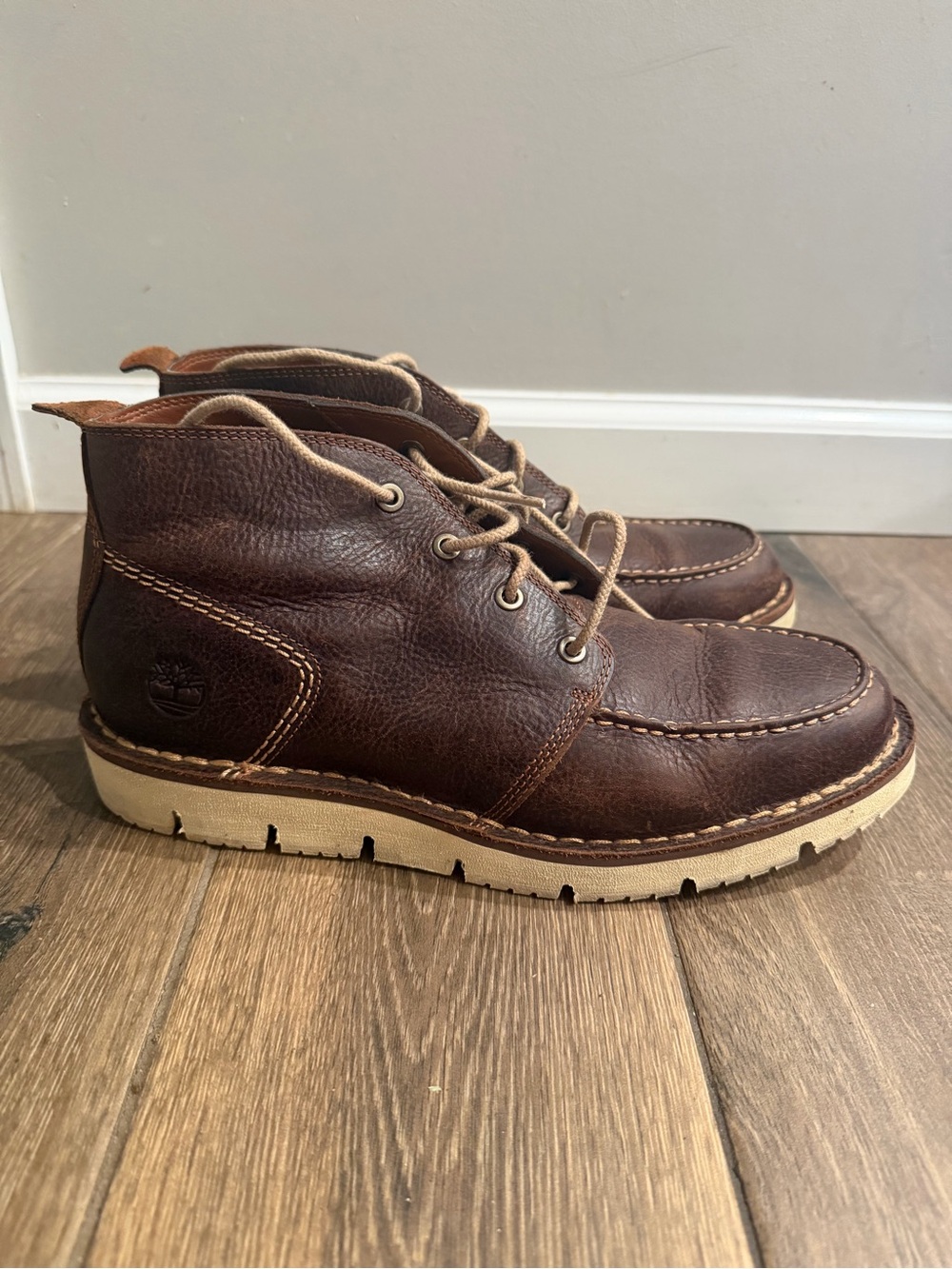 Timberland Dark Brown Leather Chukka Boots with Cream Sole